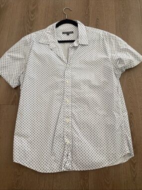 Slate & Stone White Short-Sleeve Button-Down with Navy Micro Print